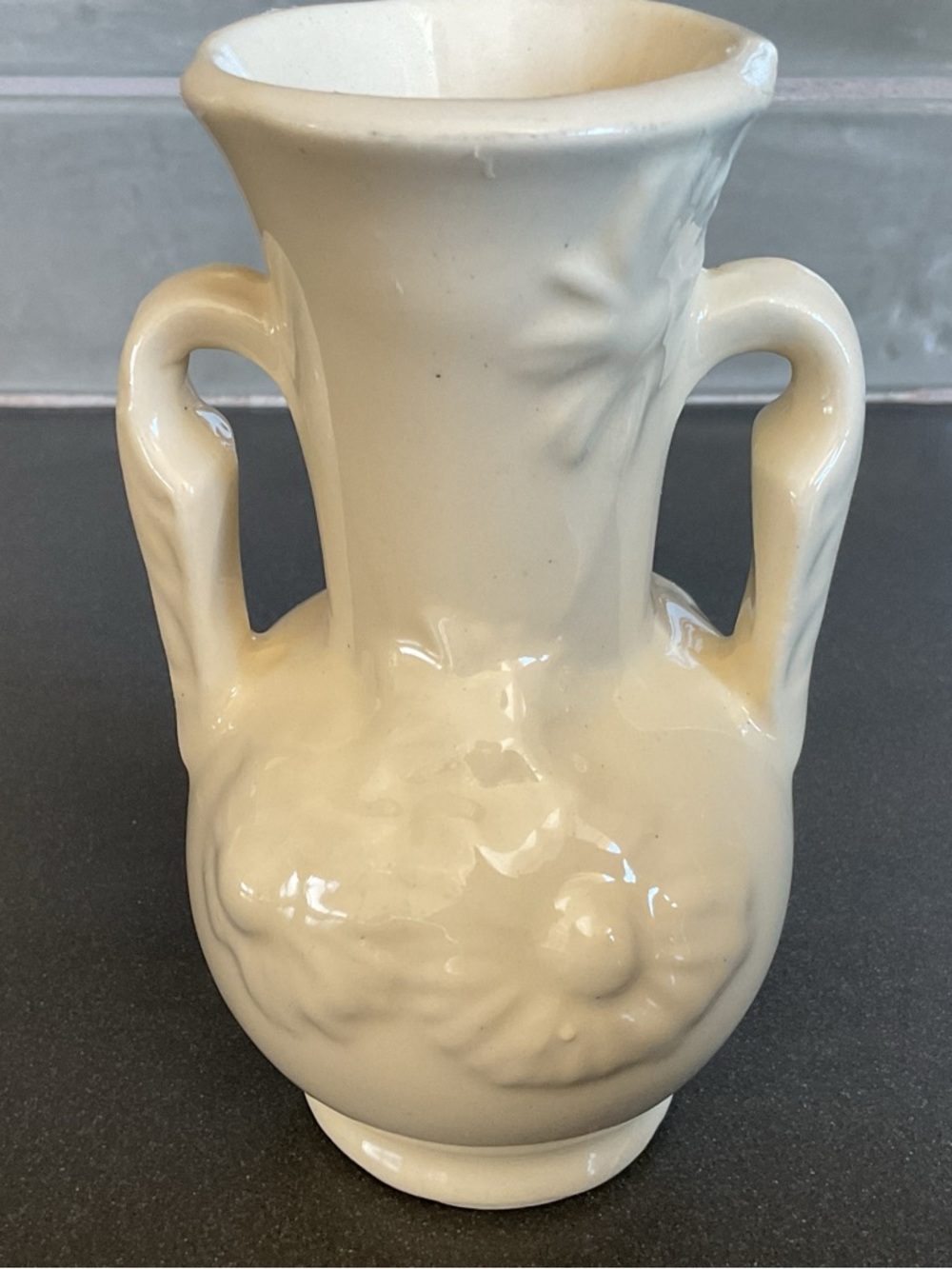 USA Pottery bud vase. Vintage. Classic Cream Ceramic Double-Handled Vase